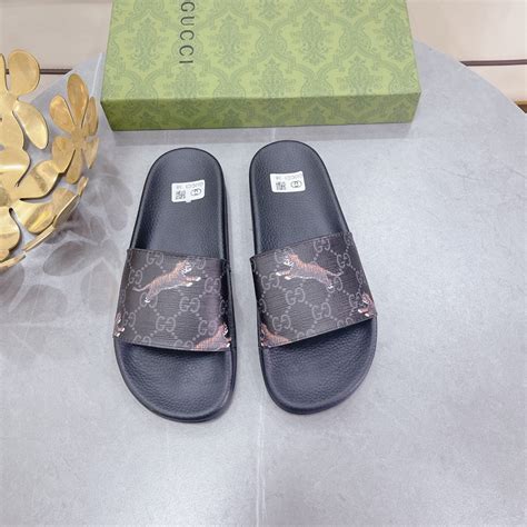 gucci slides supreme tiger|Gucci slide g0k00 1084.